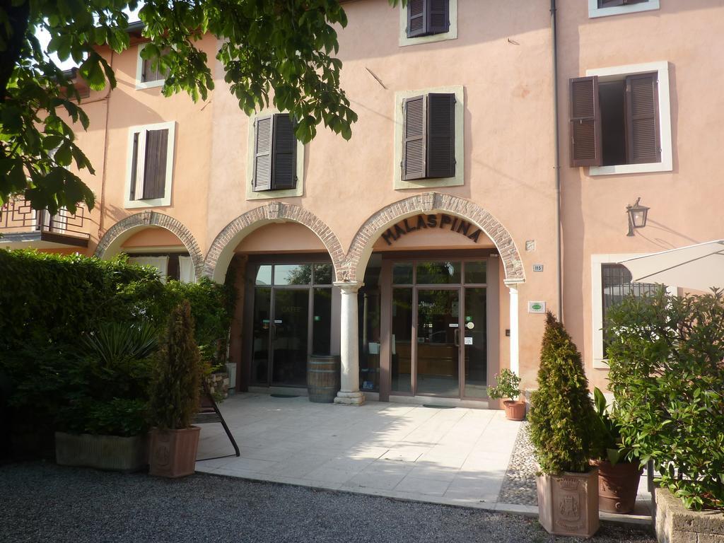 Boutique Hotel Corte Malaspina 카스텔누보델가다 외부 사진