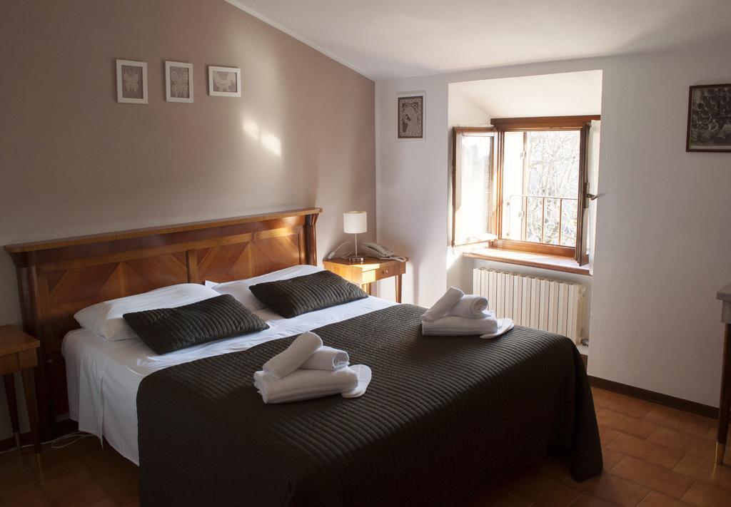 Boutique Hotel Corte Malaspina 카스텔누보델가다 외부 사진