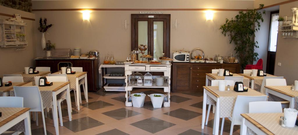 Boutique Hotel Corte Malaspina 카스텔누보델가다 외부 사진