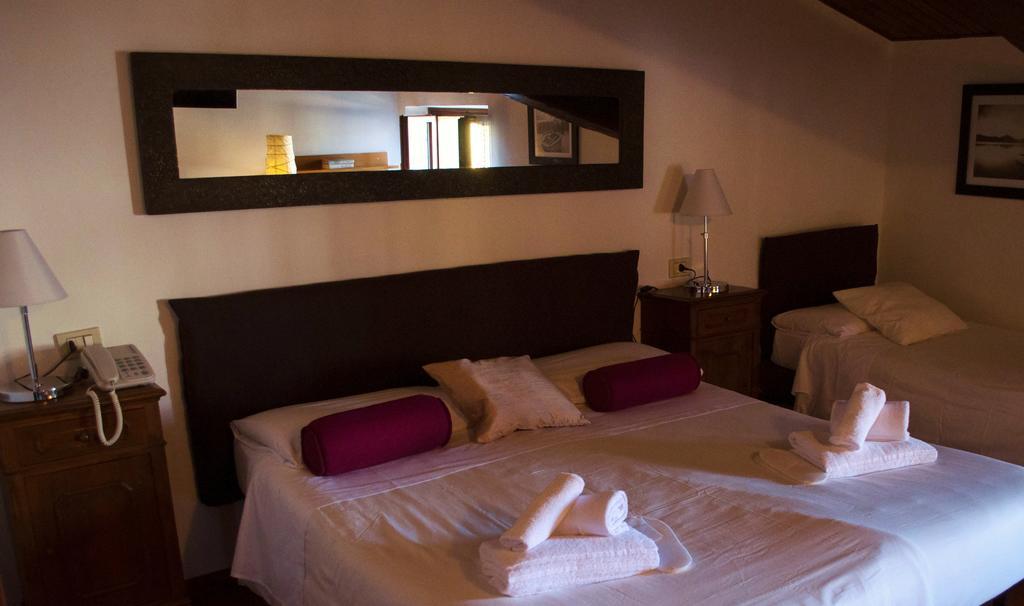 Boutique Hotel Corte Malaspina 카스텔누보델가다 외부 사진