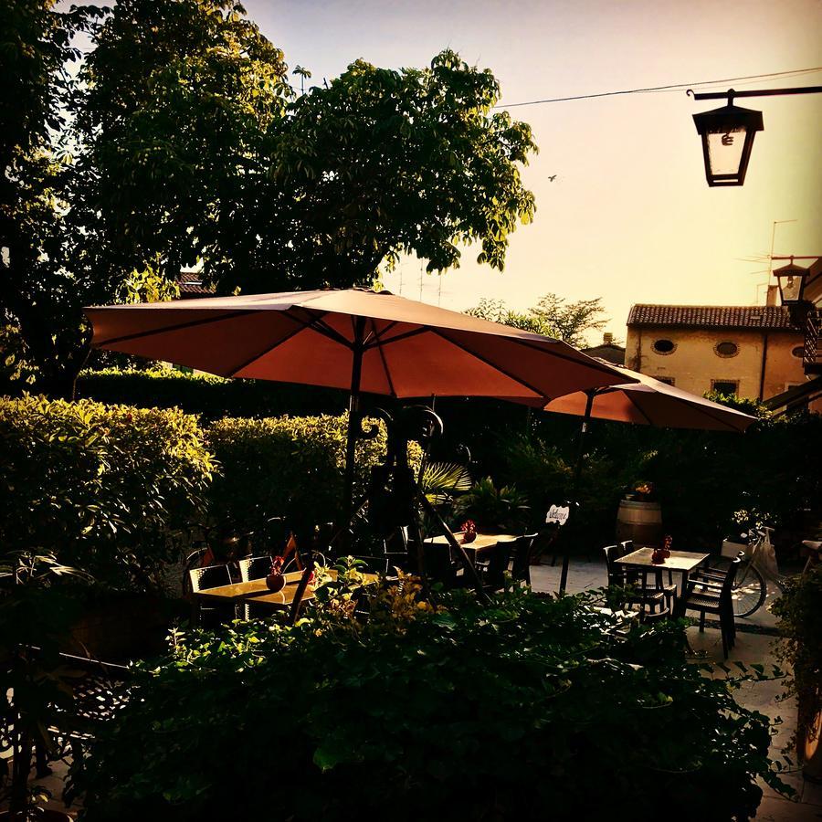 Boutique Hotel Corte Malaspina 카스텔누보델가다 외부 사진